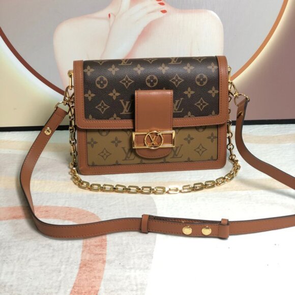 Louis Vuitton MM/Medium Dauphine Shoulder Bag - Picture 1 of 7
